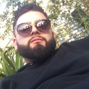 Meet your Posher, Luis